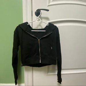 PrettyLittleThing black cropped zip up